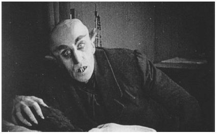 El conde Orlok, interpretado por Friedrich Gustav Max Schreck (1879-1936), en la mítica película Nosferatu (1922).