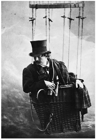 Autorretrato de estudio, de fecha desconocida, del maestro de la fotografía del siglo XIX, Nadar, simulando viajar en la cesta de un globo aerostático.